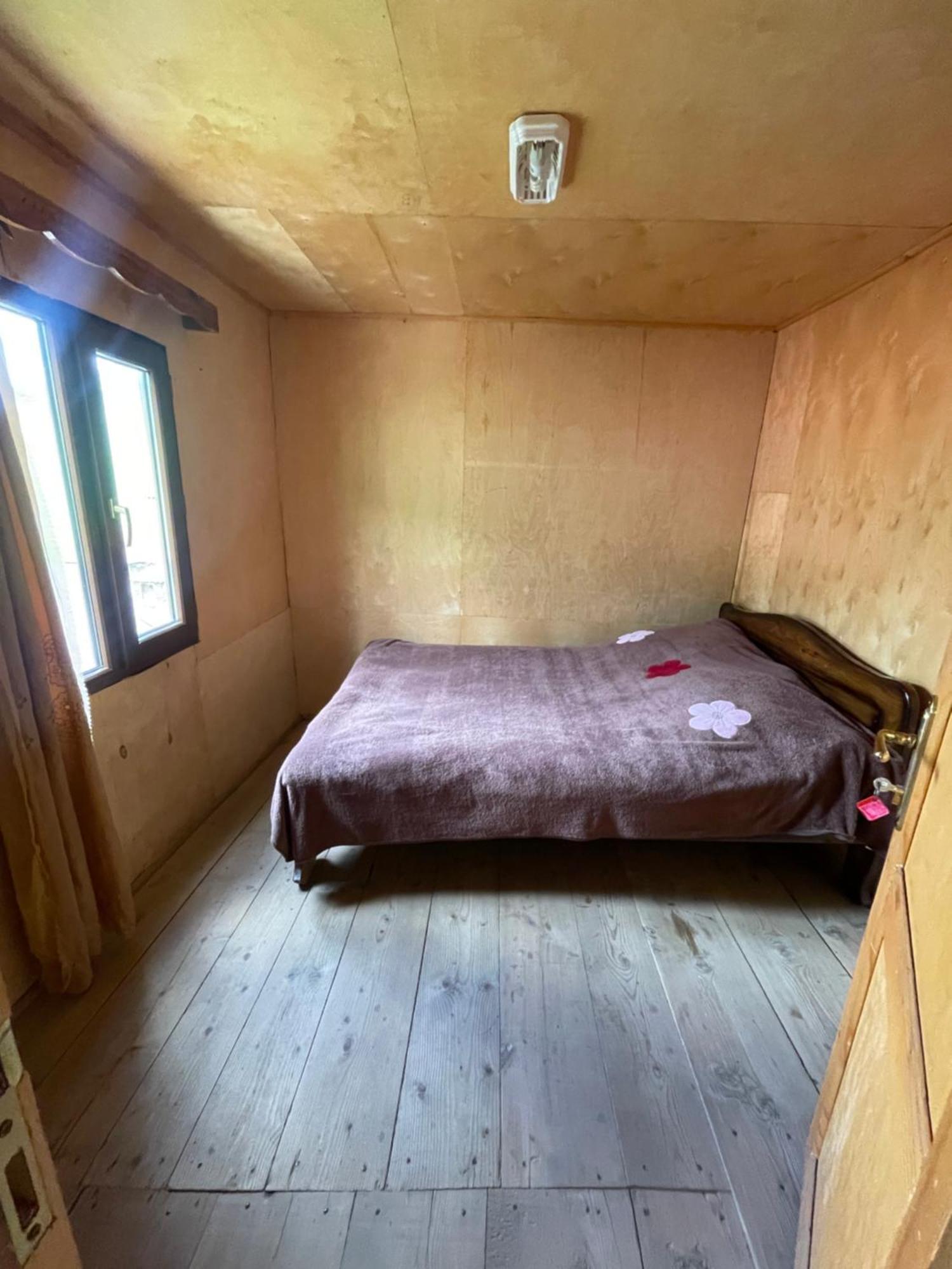 Guest House Buba ウシュグリ エクステリア 写真